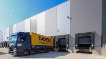 VGP handed over the newly completed hall in České Budějovice to Dachser. The space allows the operation of intelligent logistics