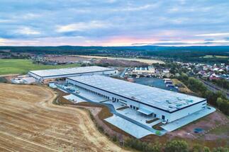 Panasonic has a new hall for the production and storage of air conditioners and pumps. It was built on a brownfield site by developer Panattoni