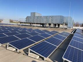 Kaufland plans to install a large photovoltaic power plant on the roof of the distribution center in Modletice