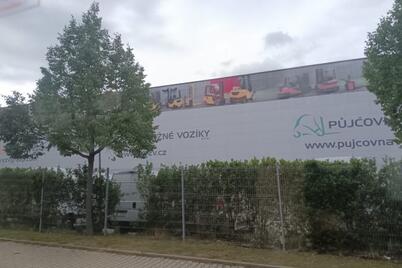 Czech Industrial Property Market Holds Steady, Big Deals Drive Growth
