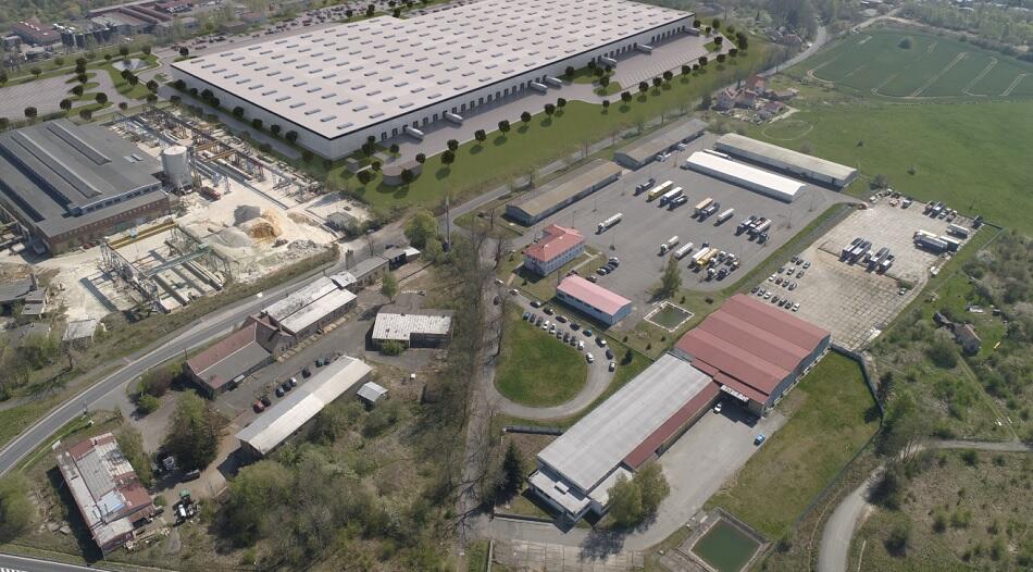 Cheb is becoming a center of modern industry. Accolade will add a billion to further development and breathe new life into old machine works