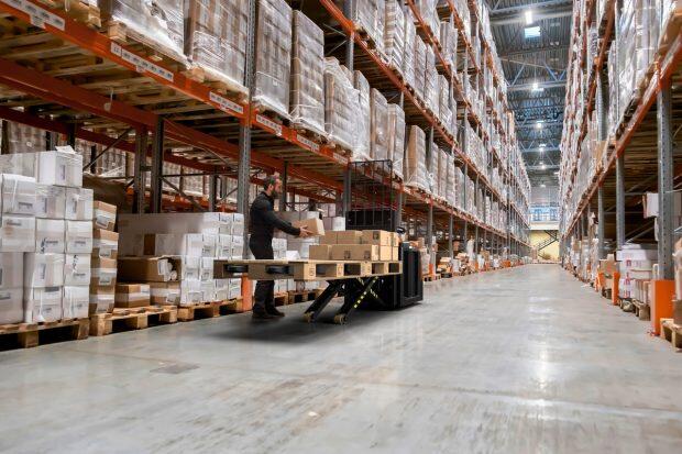 Optimize Your Warehouse Space: How Toyota's New Order Pickers Enhance Efficiency and Productivity