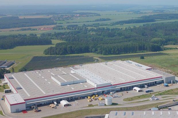 Kion Group's Platinum EcoVadis Rating: A Benchmark for Sustainable Business and Commercial Real Estate