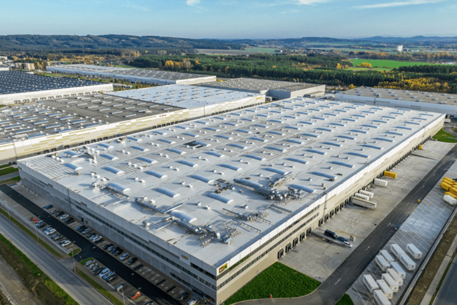 Unlock Prime Office & Warehouse Space: How Investor Shifts in EMEA Benefit Your Business