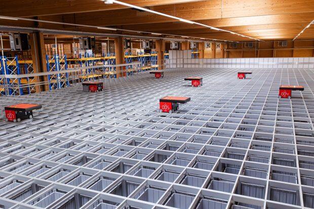 Maximizing Warehouse Efficiency: 75% Space Reduction & 50% Faster Expeditions