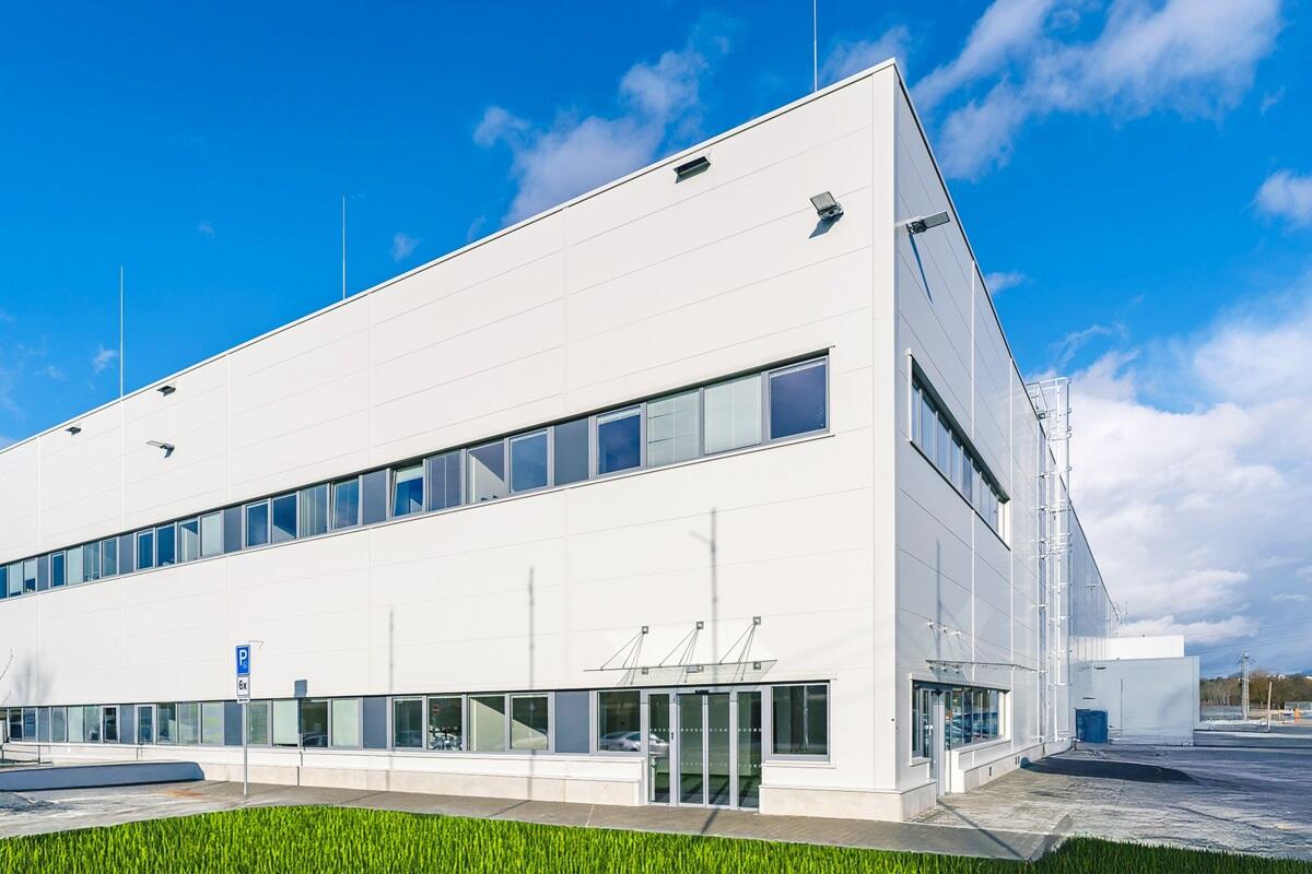 Wacker Takes Over New Production Facility in Karlovy Vary, Strengthening Industrial and Logistics Growth in the Region