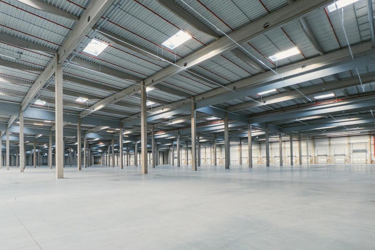 New 56,500 sqm Logistics Park Completed Near the D8 Motorway